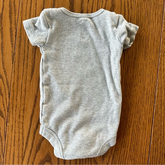 George Like New Cotton Short Sleeve Bodysuits, Set of 3, size 0-3 months - Picture 12 of 13